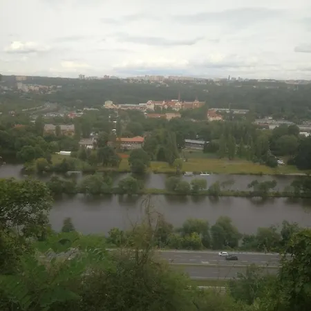 Barrandovska شقة براغ